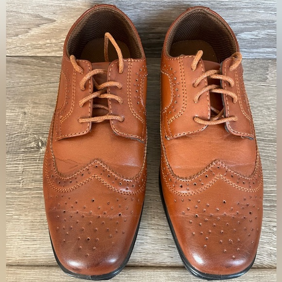 Like new Boys Deer Stags Ace size 3.5 - Picture 1 of 3